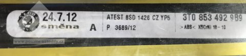 Lišta ozdobná pro práh vpravo vpředu 3T0853492 Škoda Superb II