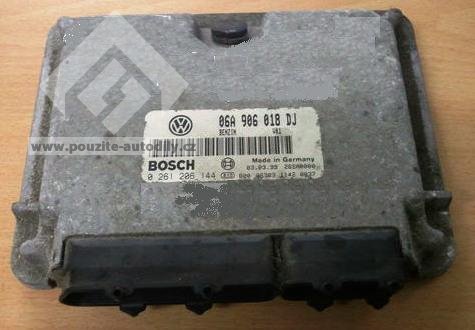 Řidící jednotka motoru Škoda 06A906018DJ, Bosch 0261206144
