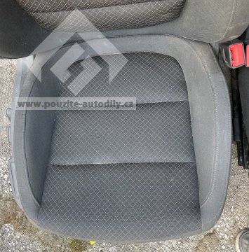 Přední sedadla řídič, spolujezdec, elektrická Škoda Superb 3T II