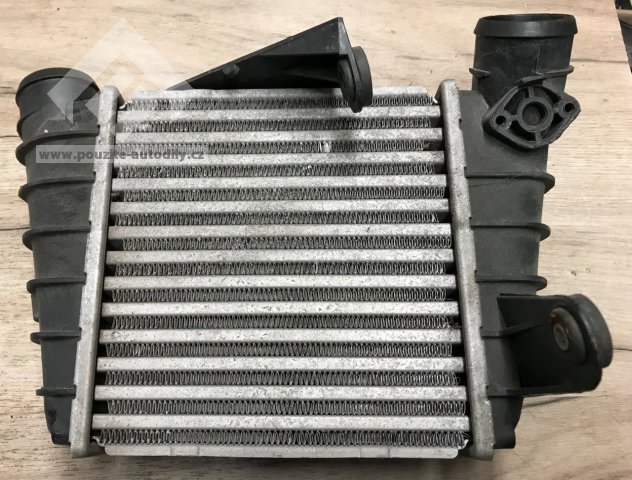 Intercooler 6Q0145804G Valeo Fabia 1.4TDi 59kW, 1.9TDi 77kW