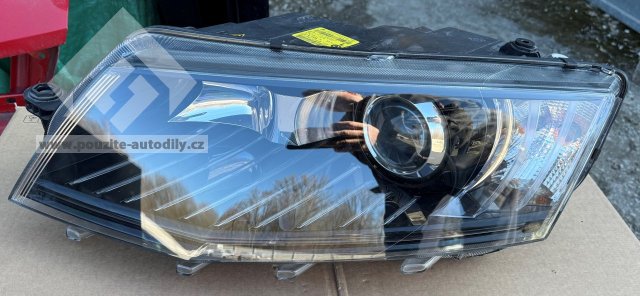 Dvojitý halogenový světlomet levý 5E1941015B LED Škoda Octavia 3 Nový
